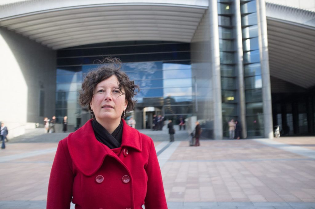 Alice Stollmeyer in front of the European parliament